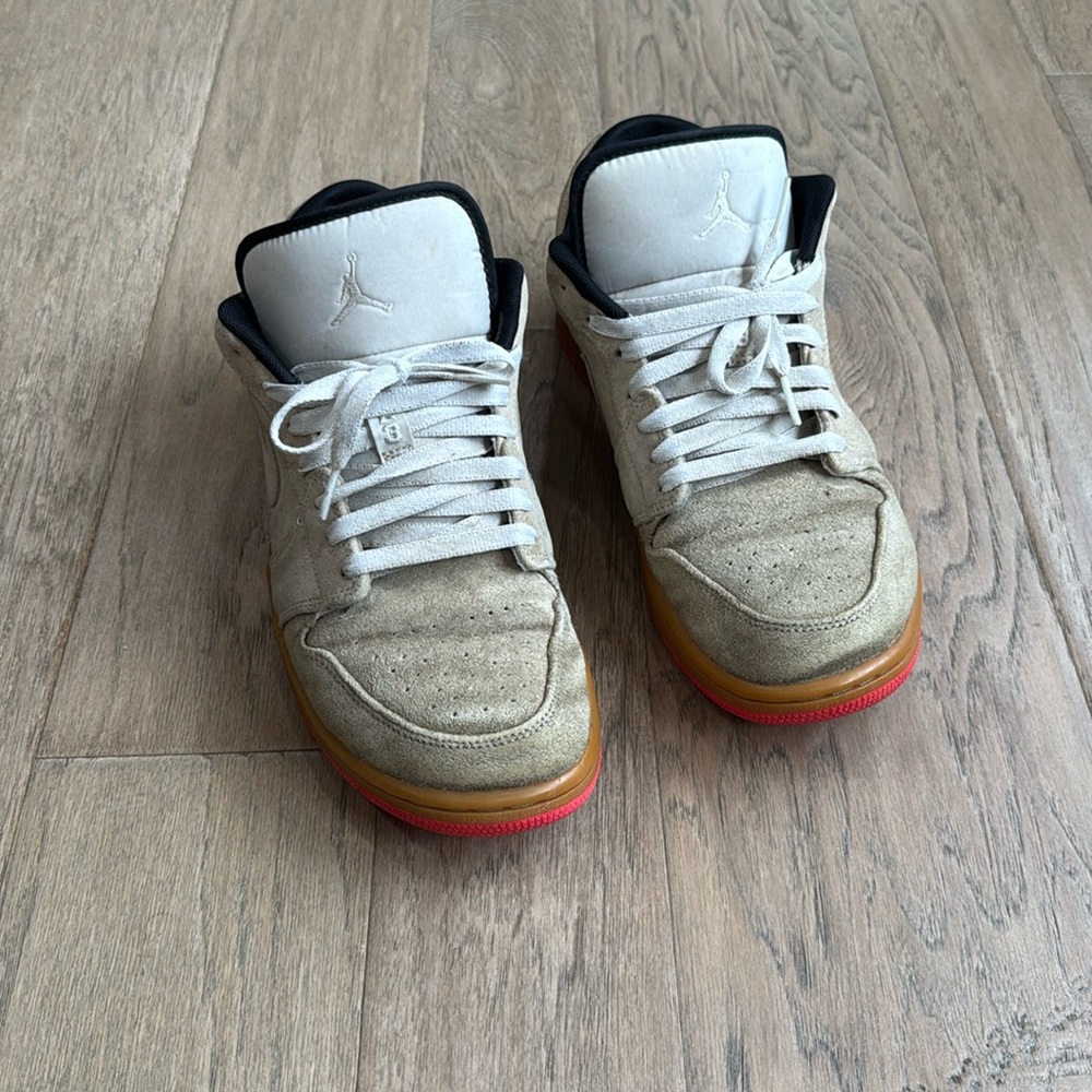 Jordan Men's White and Pink Trainers Size 10